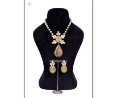 Pearl Necklace With Stone : Women First Choice for Occasion
