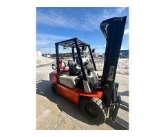 Reliable Nissan Forklift for Sale – 6000 Lbs. Lifting Capacity - Image 2