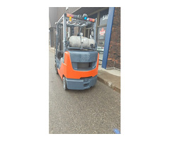 Toyota Forklift 8FGCU25 – 5000 Lbs. Capacity, Finance Available