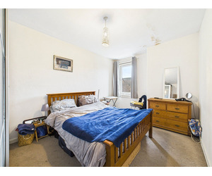 For Sale – Spacious 2-Bedroom Flat in Leith