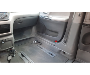 2015 TOYOTA SIENNA LE – WHEELCHAIR ACCESSIBLE MOBILITY Only 48K PA Miles - Image 4