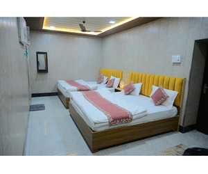Best Hotel in Ayodhya Near Temple