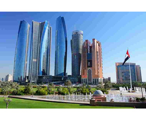 Explore Abu Dhabi Holidays Package: Luxury and Desert Experiences