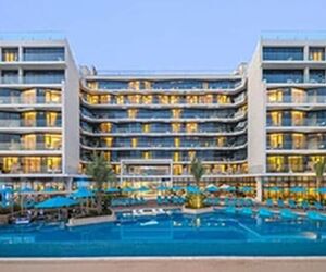 Wellness Resort Dubai Palm Jumeirah Beachfront Luxury Hotel