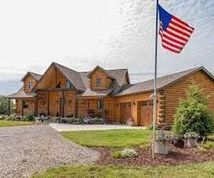 Prefinished Log Siding – Ready-to-Install & Long-Lasting