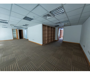 ???? Prime Office for Rent in Al Muraqqabat | Spacious 1,812 Sqft - Image 2