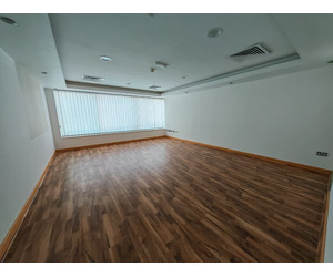 ???? Prime Office for Rent in Al Muraqqabat | Spacious 1,812 Sqft - Image 9
