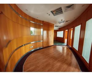 Premium High Floor Office for Rent in Riggat Al Buteen Deira