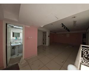 Salon-Ready Ladies Salon for Rent in Al Rigga Dubai | 1,600 Sqft - Image 10