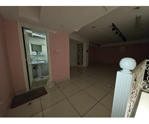 Salon-Ready Ladies Salon for Rent in Al Rigga Dubai | 1,600 Sqft - Image 6