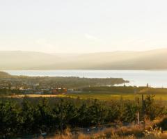 Invest in Okanagan Home for sale and wake up to panoramic views - Image 4