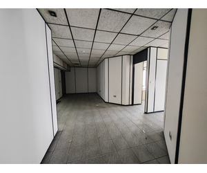 Commercial Office for Rent Near Union Metro, Deira - Image 7