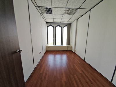 1260 SqFt Office for Rent in Riggat Al Buteen Near Union Metro