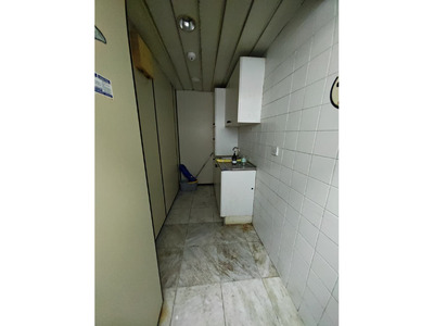 1260 SqFt Office for Rent in Riggat Al Buteen Near Union Metro - Image 4