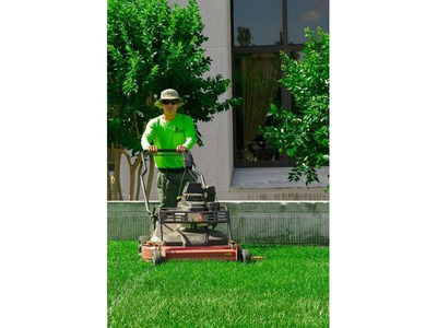 Local Lawn Service in Oklahoma for Beautiful, Healthy Yards All Year Round