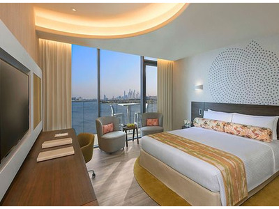 Relax in a deluxe room sea view for a Premium Dubai Getaway Stay