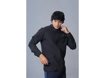 Stylish Jackets for Men with Athletic Fit and Modern Appeal - Image 2