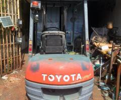 Used Toyota Forklift For Sale in Malaysia - Image 1